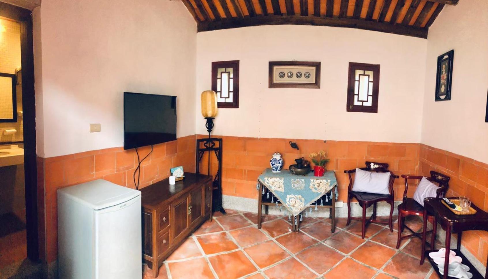 Red Tomato B&B Jinsha Екстер'єр фото